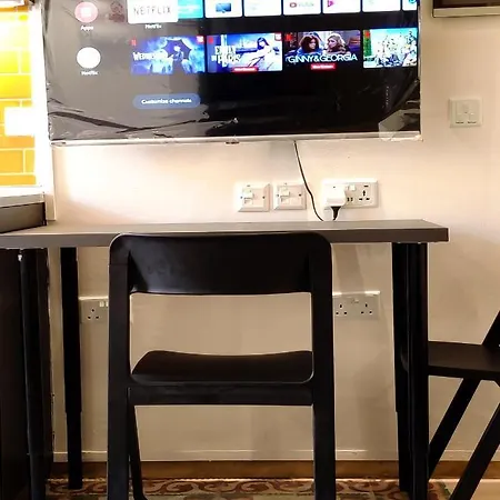 Berth 1 Savynomad Harbour Residences Bormla Quiet, Curated Heritage, Ground Floor Retreat 아파트 *