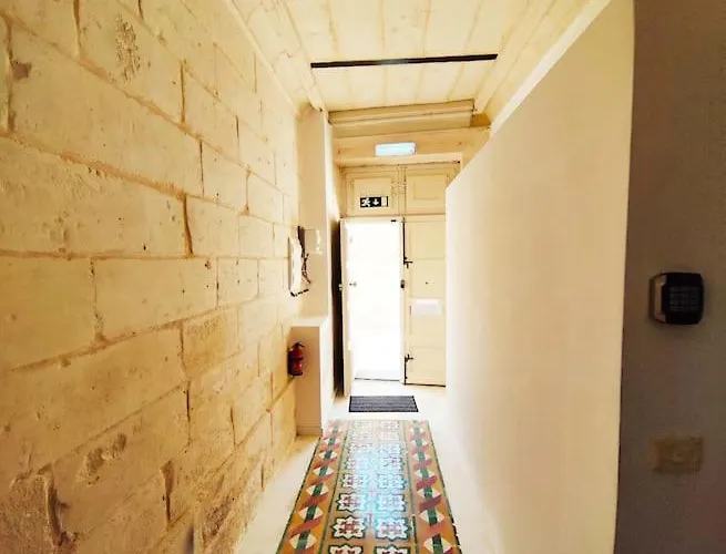 Berth 1 Savynomad Harbour Residences Bormla Quiet, Curated Heritage, Ground Floor Retreat