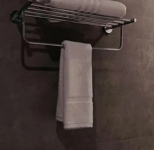 Berth 1 Savynomad Harbour Residences Bormla Quiet, Curated Heritage, Ground Floor Retreat * Cospicua