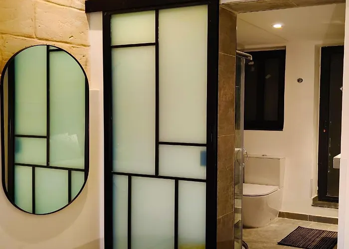 Berth 1 Savynomad Harbour Residences Bormla Quiet, Curated Heritage, Ground Floor Retreat Cospicua