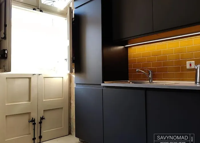 Berth 1 Savynomad Harbour Residences Bormla Quiet, Curated Heritage, Ground Floor Retreat *